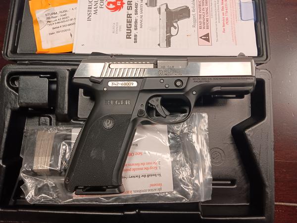 USED RUGER SR40 40 S&W 4.2 INCH TWO TONE 10 SHOT -    NOT CA LEGAL